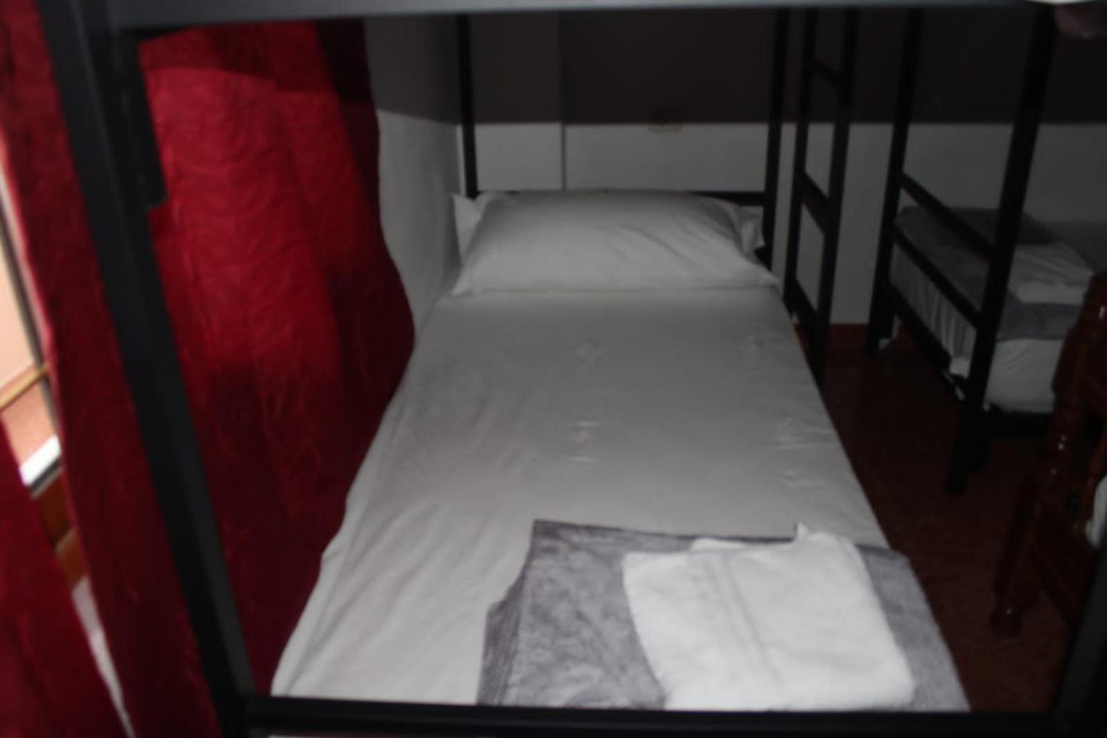 Crew Hostel Tiran Dış mekan fotoğraf