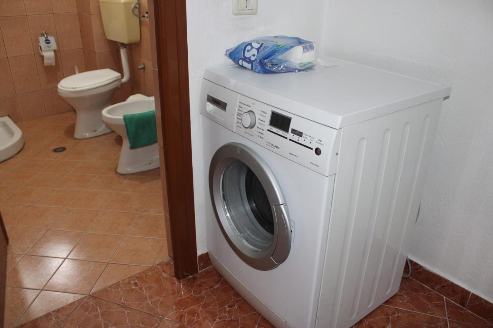 Crew Hostel Tiran Dış mekan fotoğraf